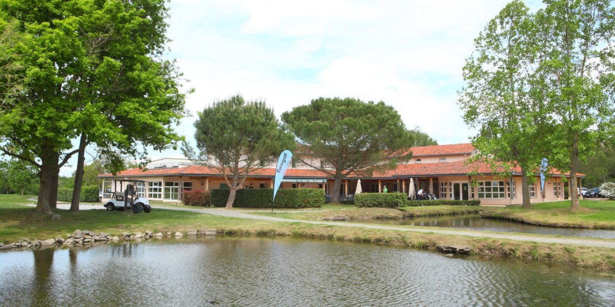 golf des étangs savigneux terrain parcours