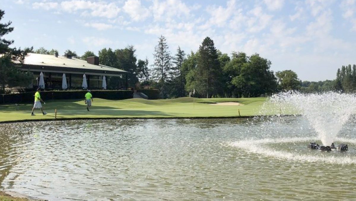 Golf Club de Lyon Villette d'Anthon parcours terrain